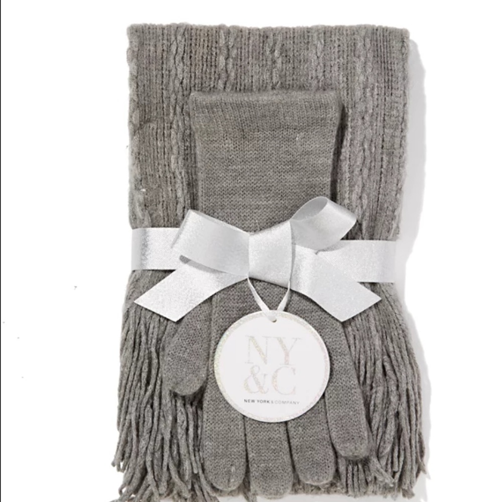 New York & Company Gloves and Scarf Set
